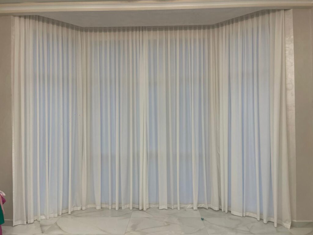 Wave curtain Dubai modern living room design